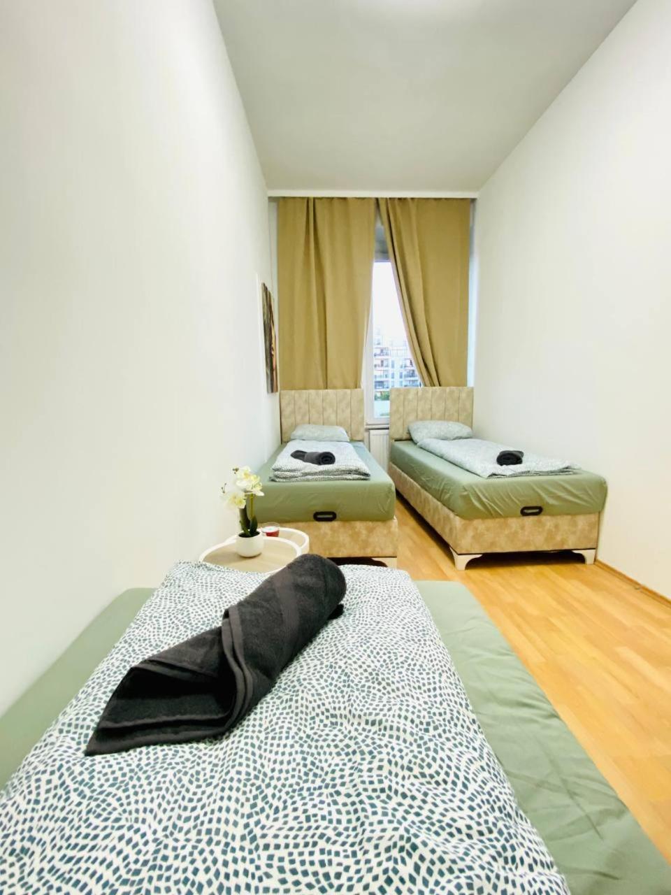 Comfortable Room In The 23Rd District Of Vienna Fr4 Exterior foto